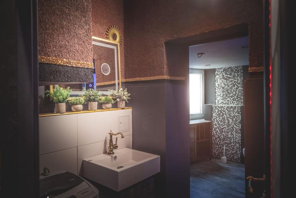 Einzigartige Ferienwohnung Bunt Wie Berlin Dış mekan fotoğraf